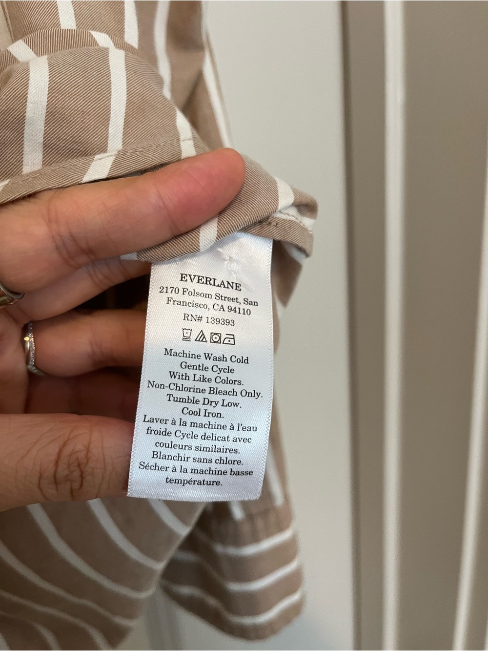 Everlane Must Have Silky Cotton Beige Stripe Shirt size 4 - Picture 6 of 11